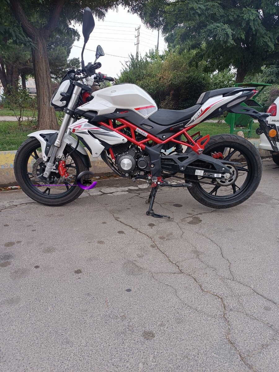 بنلی 150 نیوفیس 1402 کم کار و عروسک